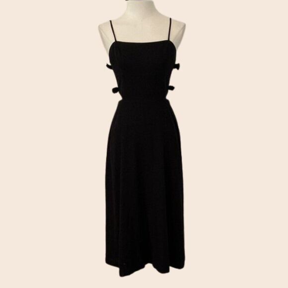 WAYF Black Linen Side Cutout with Bows Fit & Flare Midi Dress Size Small - Picture 1 of 14